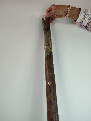 Explore our collection of authentic Yemenese muskets. Check out our top-pick from Howat village! A unique, 130cm relic from the '80s. Buy now!