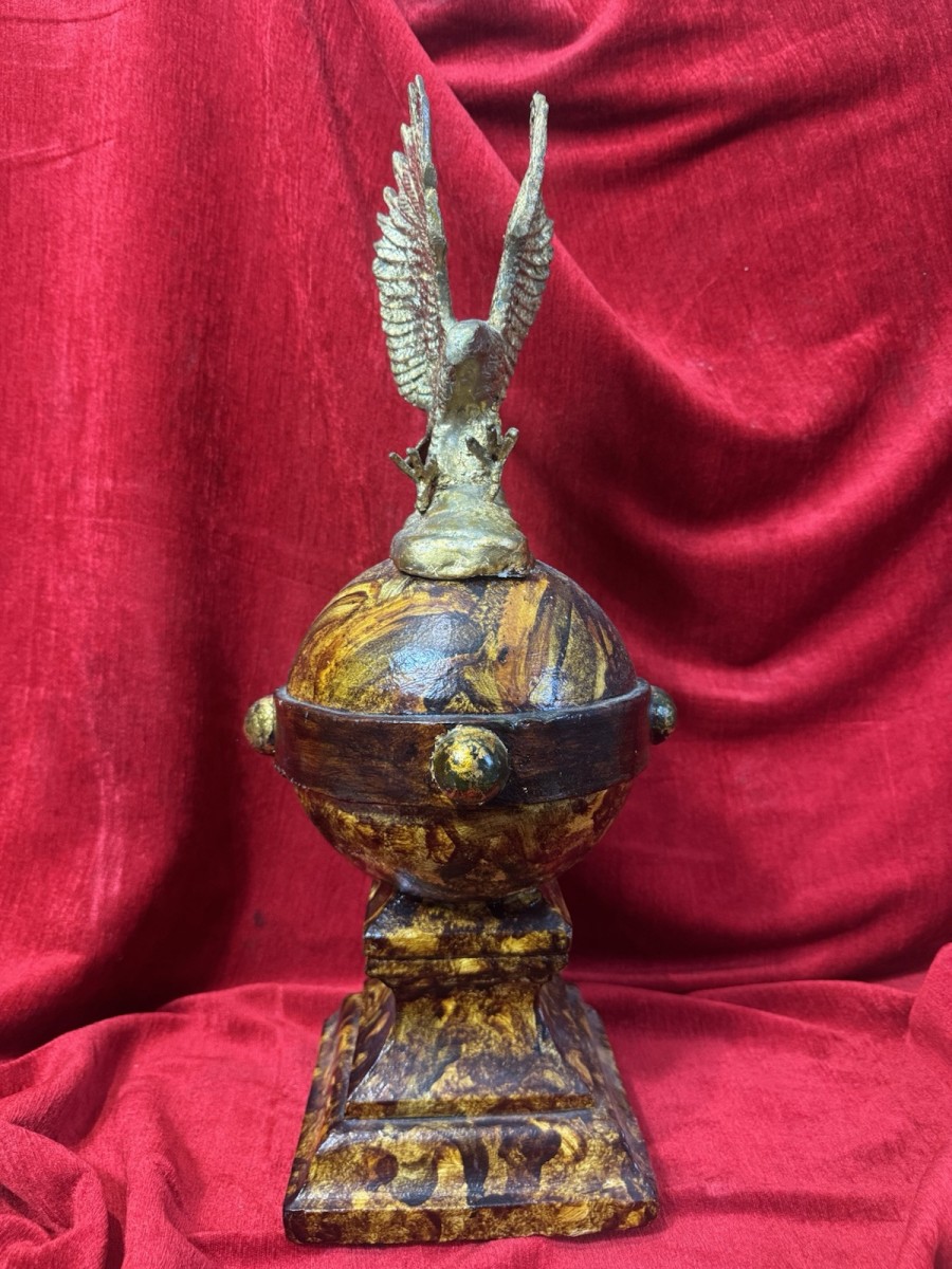 Antique Georgian Cast Iron Stooping Eagle On Globe Scrumbled Centrepiece