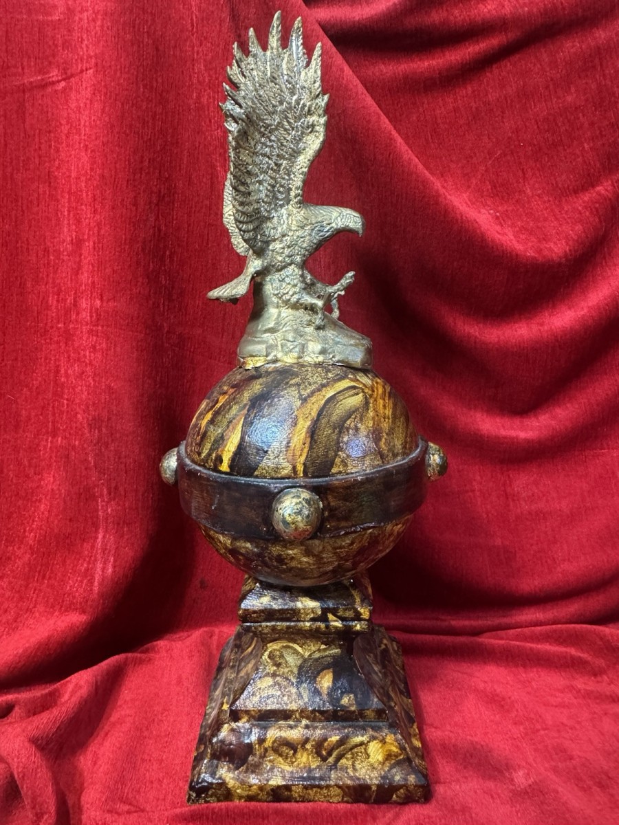 Antique Georgian Cast Iron Stooping Eagle On Globe Scrumbled Centrepiece