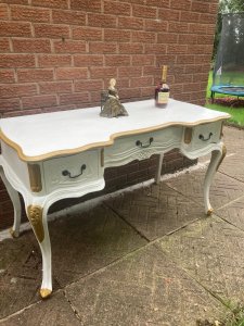 French Louis XV Rococo Style Writing Desk With Matching Chair Circa - Vintage Composition - Painted Solid Wood Bow Fronted Folate Carved Writing Desk With Shaped Table Top. Three Pull Out Drawers. Set On Cabriole Legs . Dimensions In Cms Height X Width X Depth