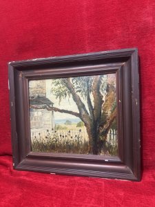 Original Homestead In Nantucket, Massachusetts Oil Painting On Canvas Signed Dated - By Artist August 1979 Composition - Oil On Canvas Listing Description Stunning View From The Front Of A Nantucket Homestead. Large Bustling Tree With White Picket Fence And Native Flora. Cladded House View With Sea Scape In The Backdrop. Stylistic Paint Style, Signed By Artist S Rosawold With Date/Description On The Reverse. Set In Original Solid Mahogany Frame. Signs Of Age Overall Condition Very Good. Dimensions In Cms Height 46cm X Width 50cm