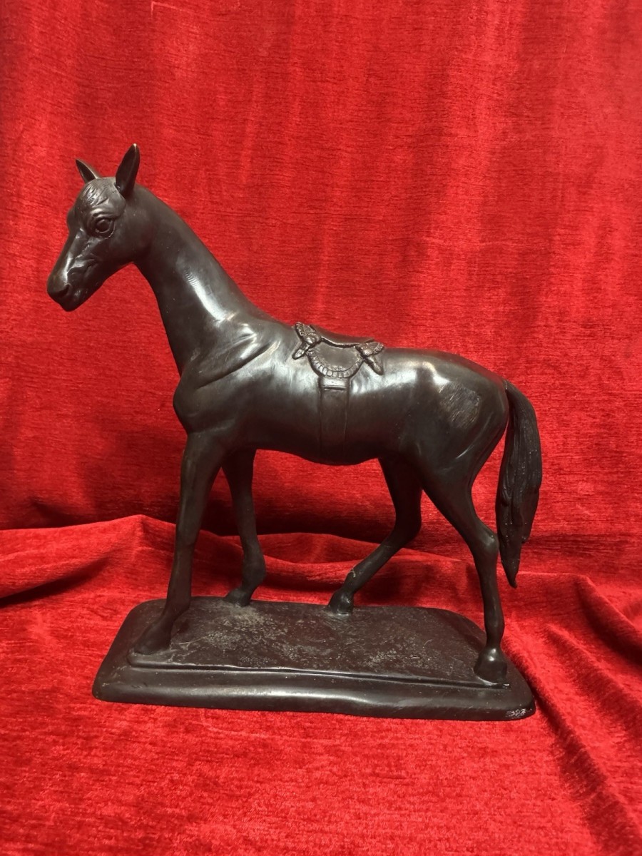 Primary image for Antique Bronze Thoroughbred Race Horse Statue On Stadium Shapes Base Pediment