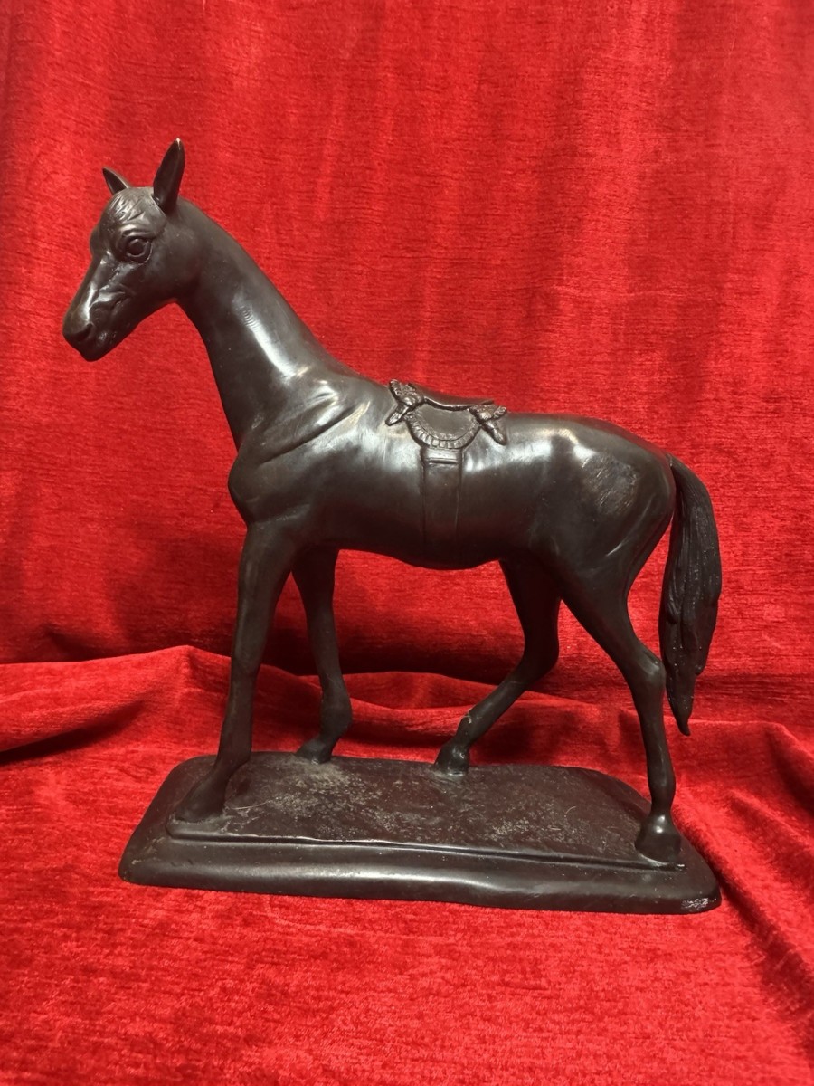 Antique Bronze Thoroughbred Race Horse Statue On Stadium Shapes Base Pediment