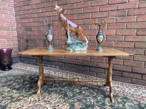 English Golden Oak Refectory Style Rectangular Coffee Table With Turned Stretcher & Splayed Legs. Circa - 1930’s Composition- Golden Oak Stunning Golden Oak Quintessential Country Refectory Style Coffee Table With Solid Rectangular Oak Top Showcasing Striking Oak Wood Grain Patternation With Alternate Grains At Either Ends. Stands Upon Splayed Legs With Turned Stretcher Support. Beautiful Addition To Any Country Style Or Modern Lounge Area. Quality Craftsman Made Coffee Table. Condition- Immaculate Used This Item Had Been Well Looked After Only Minor Scratches Visible Due To Age And Usage. Dimensions In Cms Height- 46cms Width 97cms Depth 43.5cms