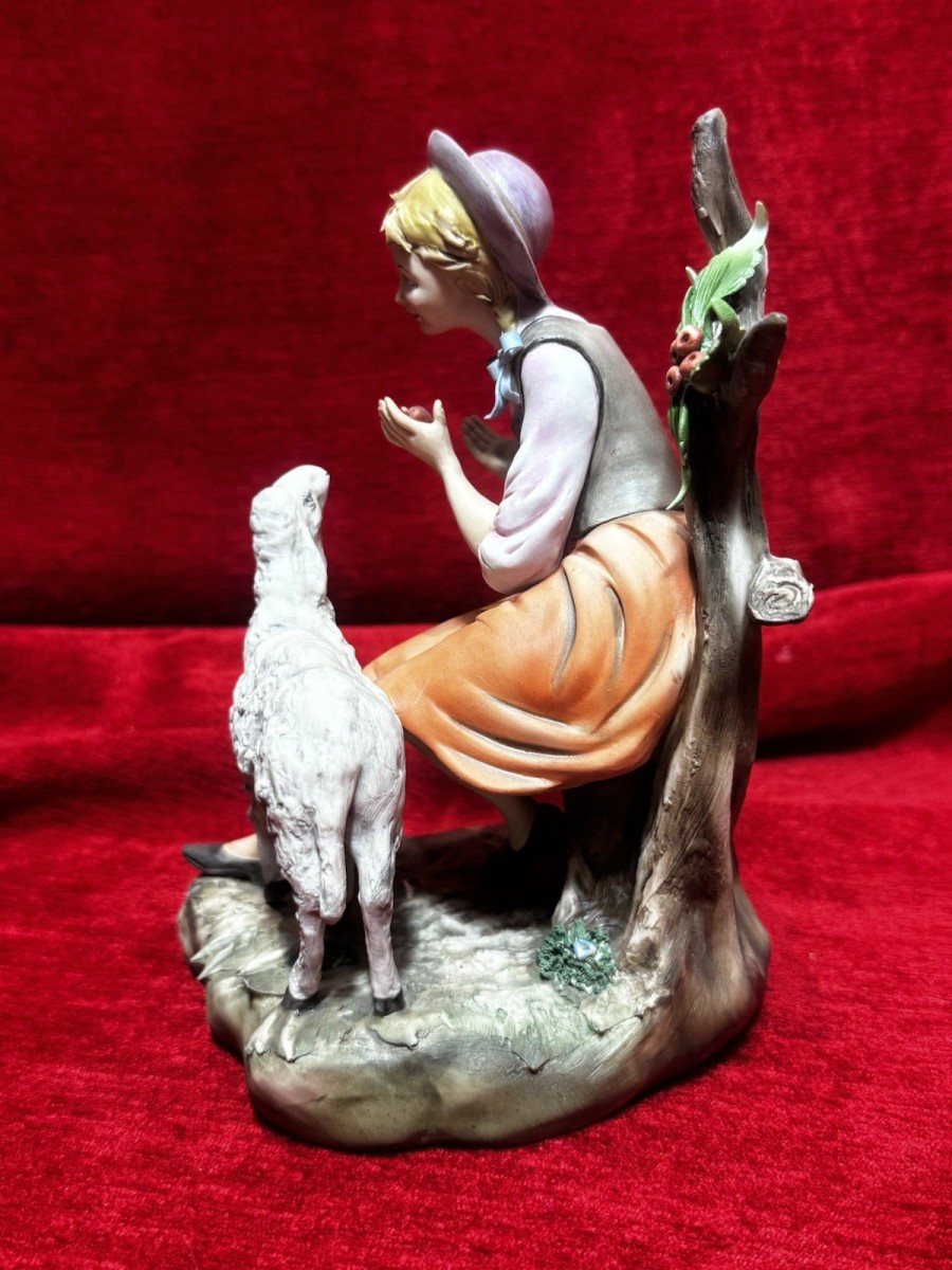 Fine Quality Capodimonte Porcelain Tale Of Boo Peep Figurine Stamped