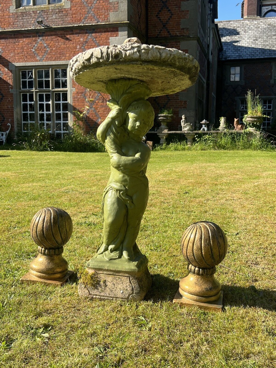 Cherub & Acanthus Leaf Bird Bath With Pair Of Conical Mounts