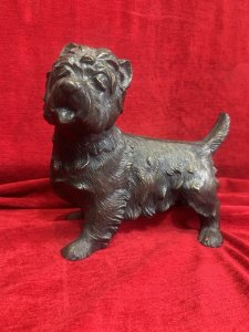 Large Bronze West Highland Terrier Dog Sculpture Circa - Vintage Composition - Bronze Listing Description Bronze Figurine Of West Highland Terrier Dog. Dimensions In Cms Height 24cm x Width 27cm x Depth15cm