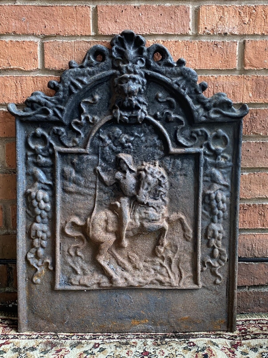 Museum Grade Edward Iii Rare Cast Iron Fire Back Plate With Basket Grate
