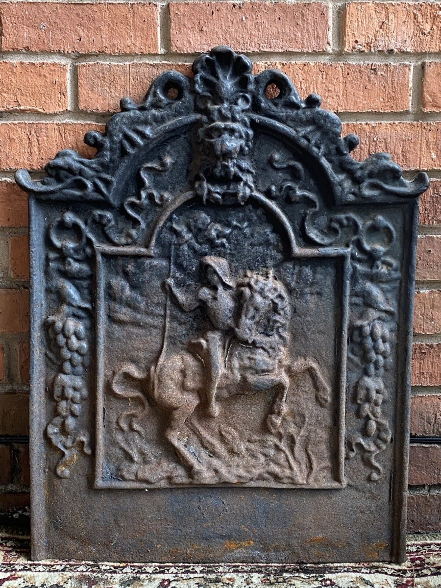 Museum Grade Edward Iii Rare Cast Iron Fire Back Plate With Basket Grate