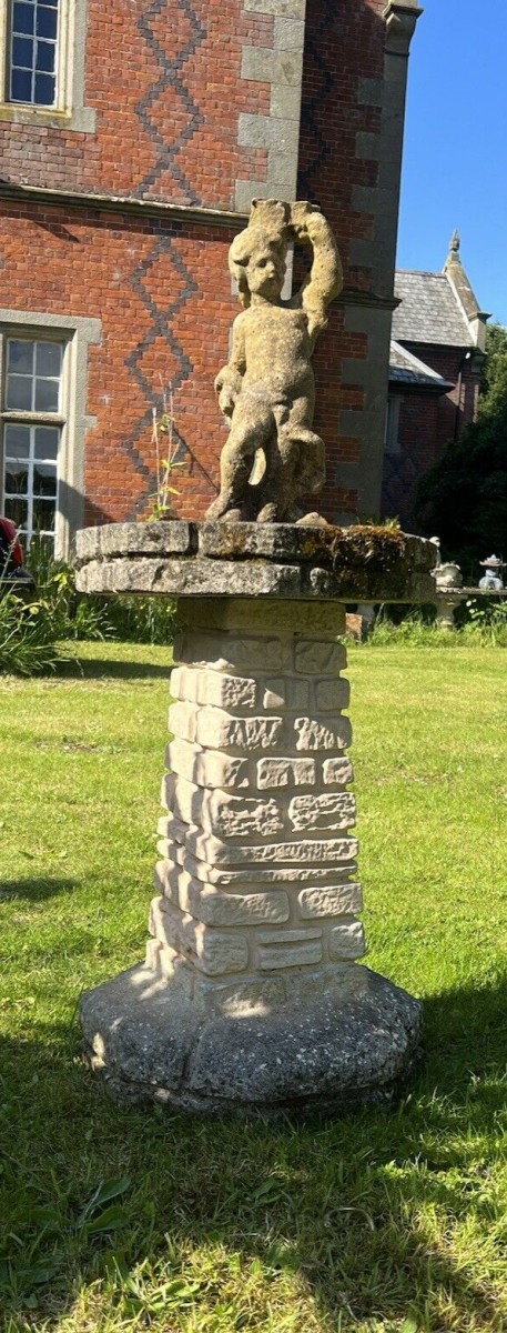 Vintage Garden Sandford Stone Castle Turret Bird Bath With Cherub Pinnacle