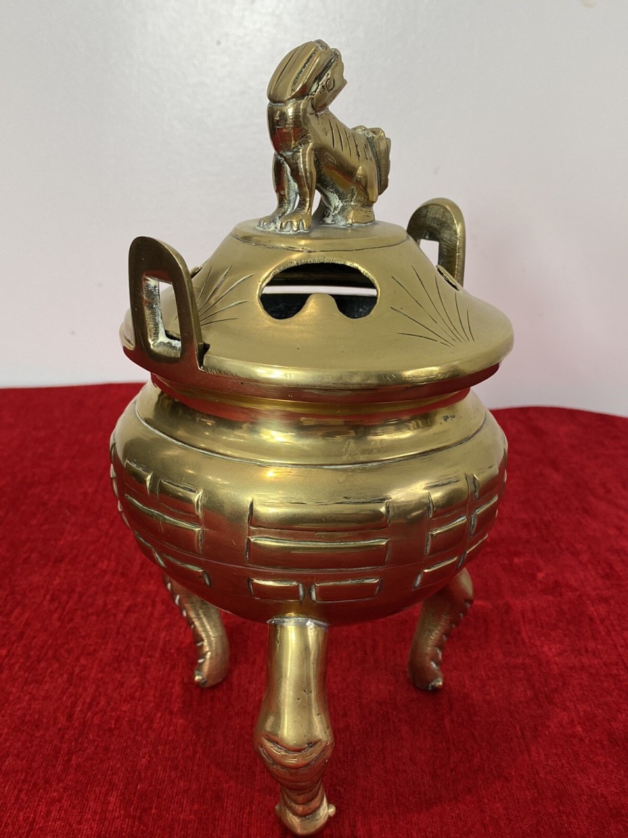 Chinese Qing Style 19th Century Brass Bulbous Incense Burner With Foo Dog Lid