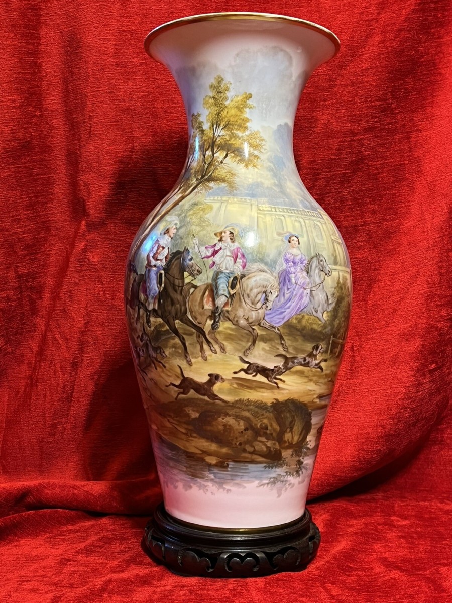 Primary image for Large Begonia Shaped Centrepiece Vase Adorned With Caroline Period Artwork