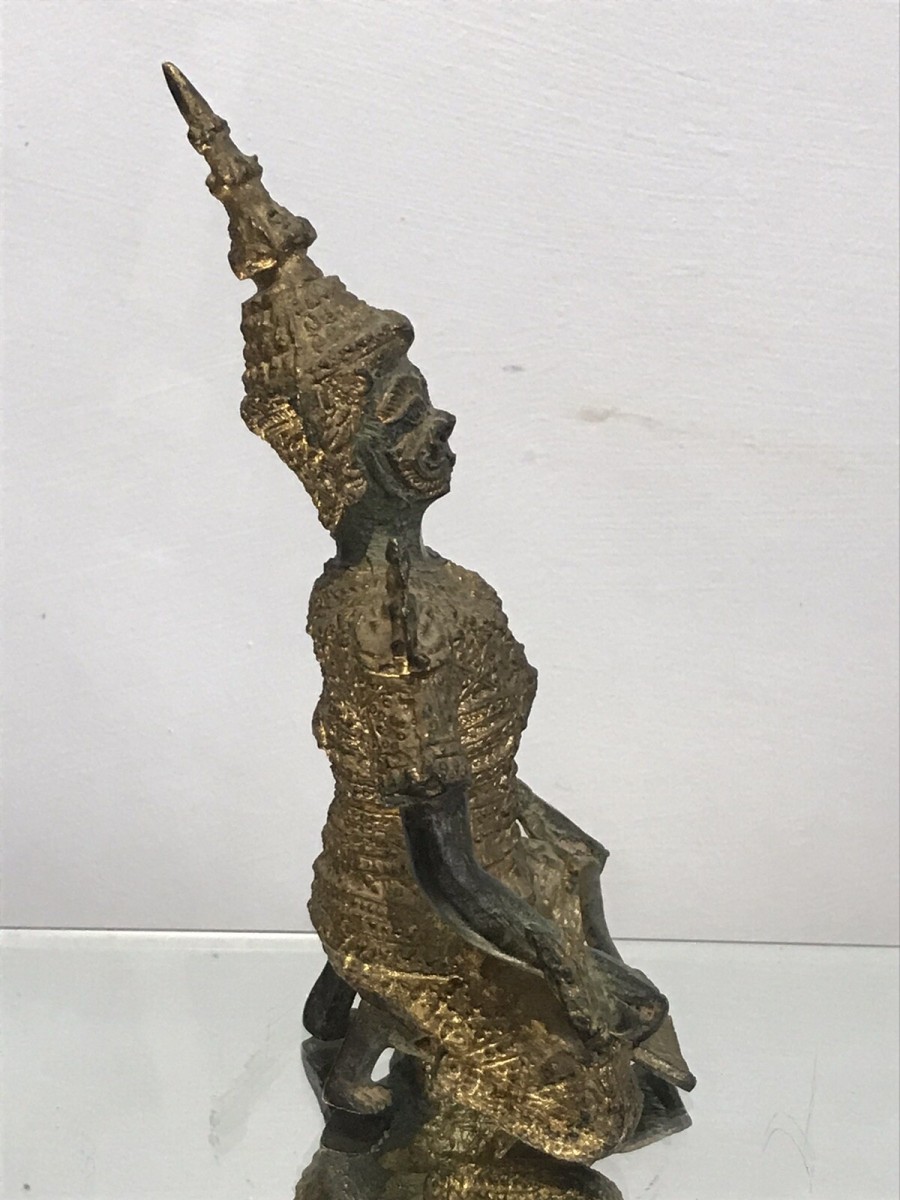 Exceptional 19th Century Gilt Bronze Meditation Pose Buddha In Fine Detail