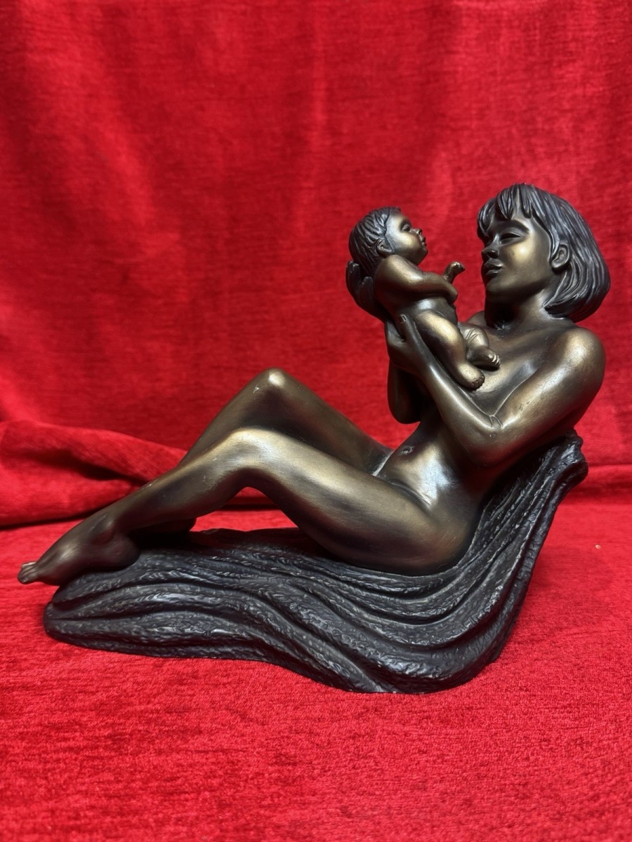 Mother And Child Bronzed Figurine By The Leonardo Collection
