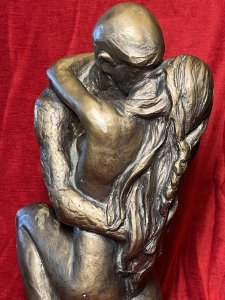 Large Contemporary Klara Server 1981 For Austin 'Couples Embrace' Chalkware Sculpture Circa - 1981 20th Century Composition - Bronzed Chalk Ware Listing Description Rare Large Three Dimensional Showpiece Sculpture By American Sculptor Klara Server Of Nubile Couple Kneeling Posed Embracing. Intriguing Piece With Long Haired Females Arms Wrapped Around The Males Neck, Her Face In Clear View From Above. The Males Arms Wrapped Around The Females Waist His Face Unseen. Wonderful Textural Piece With Bronzed Colouration Set Upon Rectangular Plinth With Gilt Edge. Dimensions In Inches Height 19.5" Base Width 11" x 7"