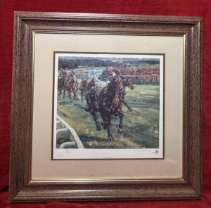 Clare Eva Burton Chelsea Green Original Limited Edition/ Numbered Print 'Dancing Brave' Signed Circa - Contemporary 1985 Printing Technique - Gouttelette Printing Listing Description Dancing Brave Was A American-Bred Bay Colt With A White Snip And Three White Feet, Standing 16 Hands High. British Trained And Had A Racing Career That Lasted From Autumn 1985 Until October 1986. He Ran Ten Times And Won Eight Races. He Was The Outstanding European Racehorse Of 1986 When He Won The 2000 Guineas, The Eclipse Stakes, The king George VI, Queen Elizabeth Stakes & The Prix De L'Arc De Triomphe. His Only Defeats Came In The Epsom Derby And The breeders Cup Turf. He Was Retired To Stud When He Was Successful Sire Of Winners In Europe Before being Exported To Japan Where He Died In 1999. This Print Is A Chelsea Green Limited Edition Numbered 608/800 A Authentic Copy Of The Original Painting 'Dancing Brave' Dated 1986. Set In A Glazed Frame With Boarder, Signed by Artist And Embossed Stamp Authentication By Chelsea Green. The Print Showcases Horse Dancing Brave Being Ridden By English Jockey Greville. Starkey. A Jockey Who Rode Over 2000 Winners In The Races He Ran In During His 33 Year Career On The Flat. The Artist Claire Eva Burton Has Exceptional Notoriety Raking Amongst The Foremost Exponents Of Equestrian Art. Her Love Of Horses Dates Back To her Childhood, Her Paintings Express All That Is Powerful, Dynamic And Colourful Within The Racing World. Dimensions In Cms Height x Width