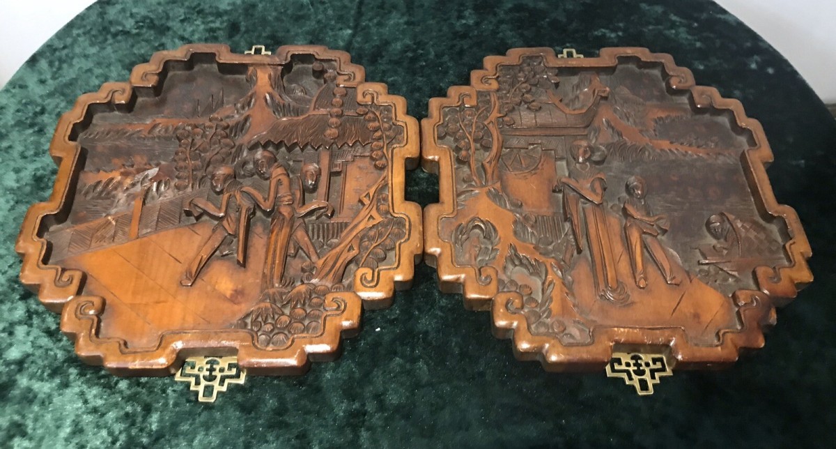 Fine Quality Pair Of Oriental Kang Si Style Hardwood Wall Plaques