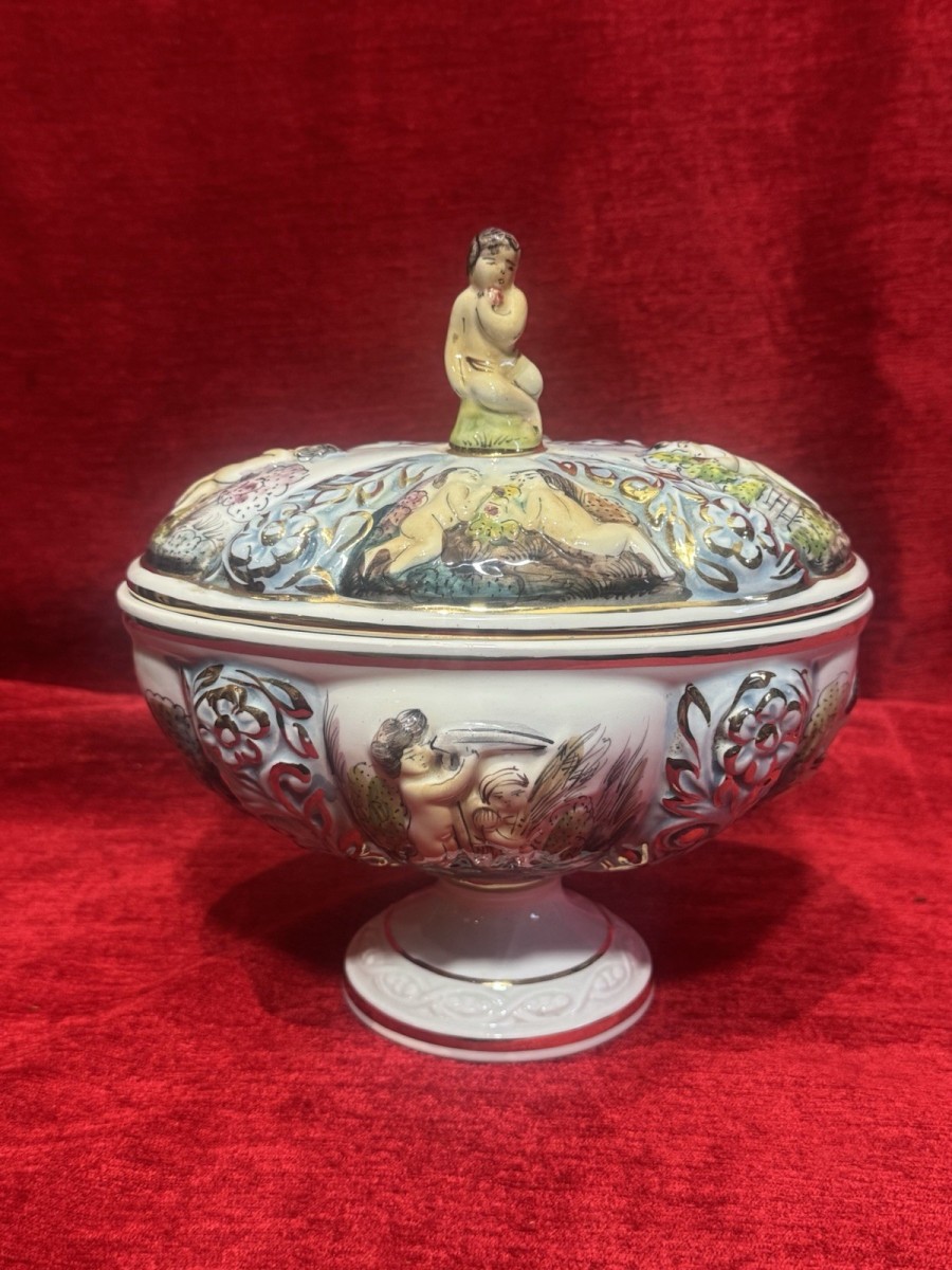 Primary image for Capodimonte Porcelain Ornemental Putti/ Floral Sprays Lidded Jardiniere Vase