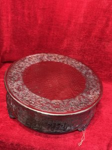 Large Ornate Floral Bouquet Embossed Cake Display Stand Circa 1890 Circa - 1890 Composition - Silver Plated Alloy Listing Description Large Fine Quality Floral Embossed Circular Cake Stand Pediment For Wedding/Birthday/Special Occasion Cake Display. Intricate Embossed Work, With Entwined Acanthus Leaves And Tudor Rose Pattern. Stunning Original Patina Showing Minor Flaws Due To Age. Dimensions in Cms Height 16cm X Width 46cm