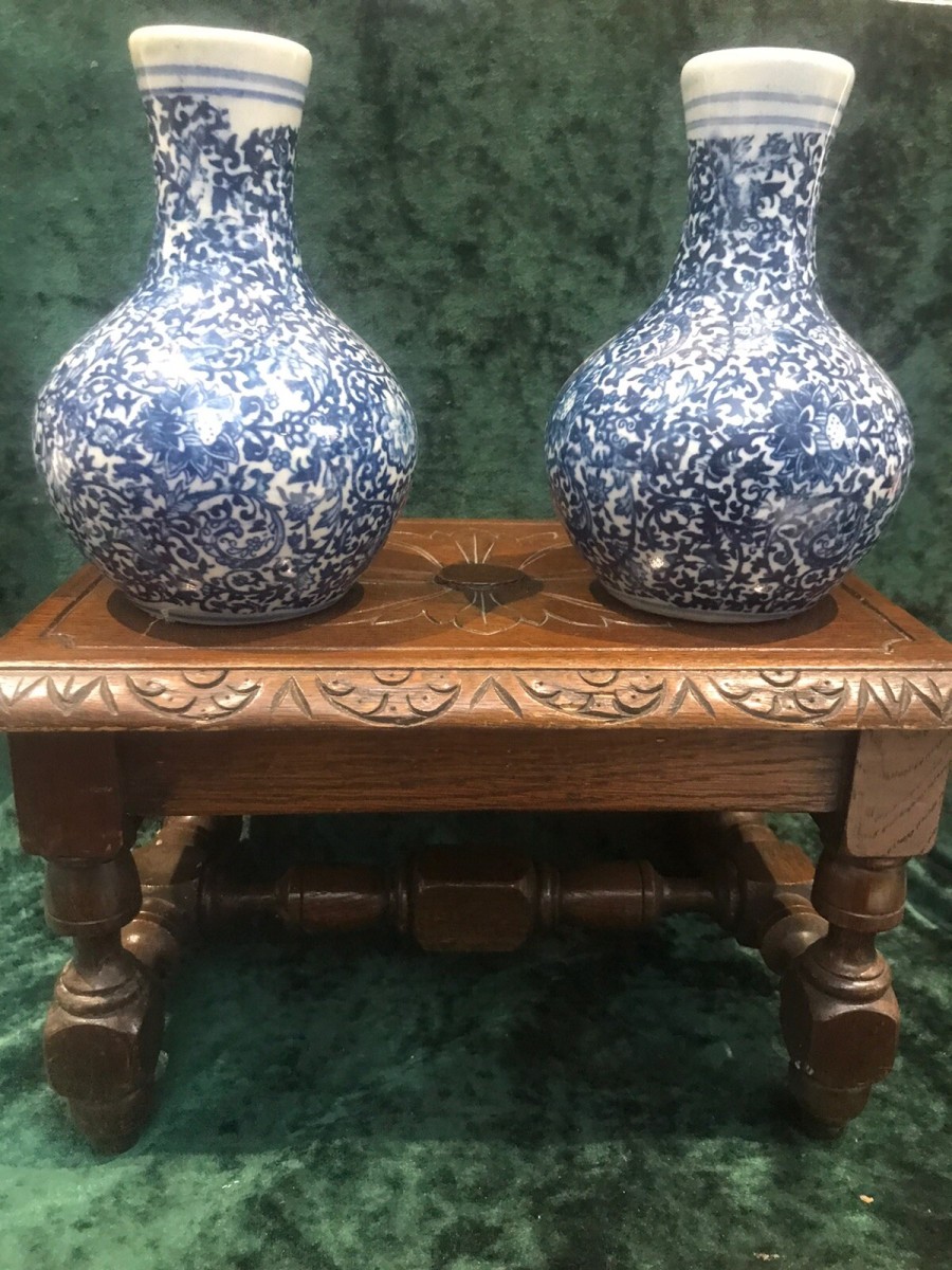 Primary image for Pair Of Enchanting Kelp And Vine Foliage Blue Ming Style Conecal Vases