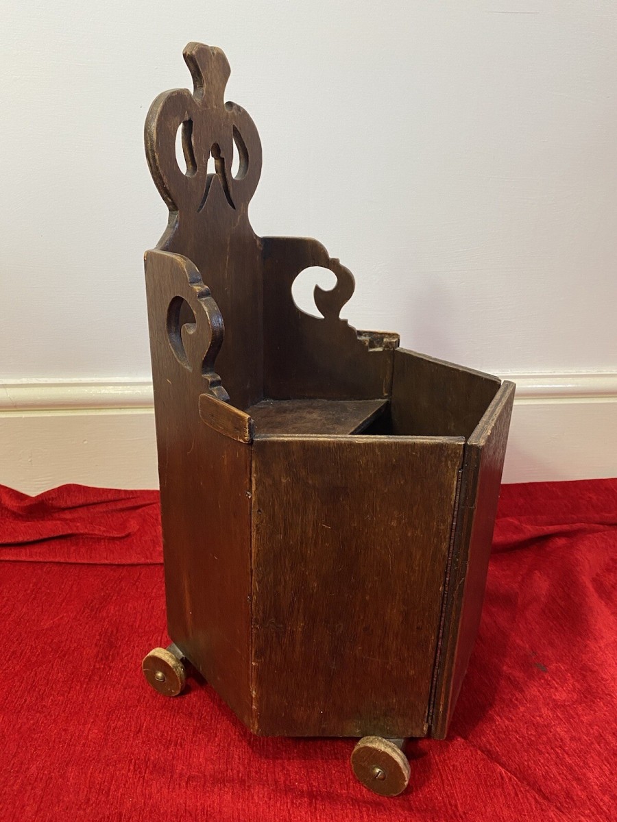 Decorative Gothic Church Pulpit In 1/4 Scale Apprentice Piece On Wooden Wheels
