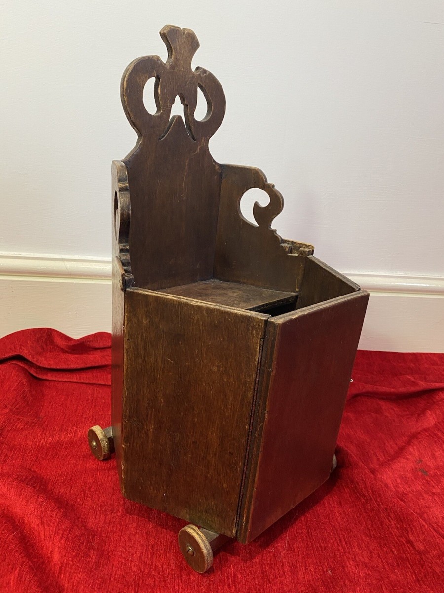 Decorative Gothic Church Pulpit In 1/4 Scale Apprentice Piece On Wooden Wheels