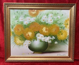 Exuberant Art Deco Chrysanthemums Still Life Oil Painting Signed N ELINOR Circa - 1920 Composition - Oil On Canvas Listing Description Wonderful Exuberant Art Deco Artwork In Impressionistic Manner With Large Green Bulbous Vase Filled With Vibrant Orange Chrysanthemums And Contrasting White Daisies Surrounded By A Abundance Of Green Foliage. Textural Paintwork Set On Lime Green Backdrop With Lovely Light And Shadow Typical Of Art Deco Period. Signed By Accomplished Artist N ELINOR And Set In Gilt Wood Frame. Dimensions In Inches Height 19.5" Width 23.5"