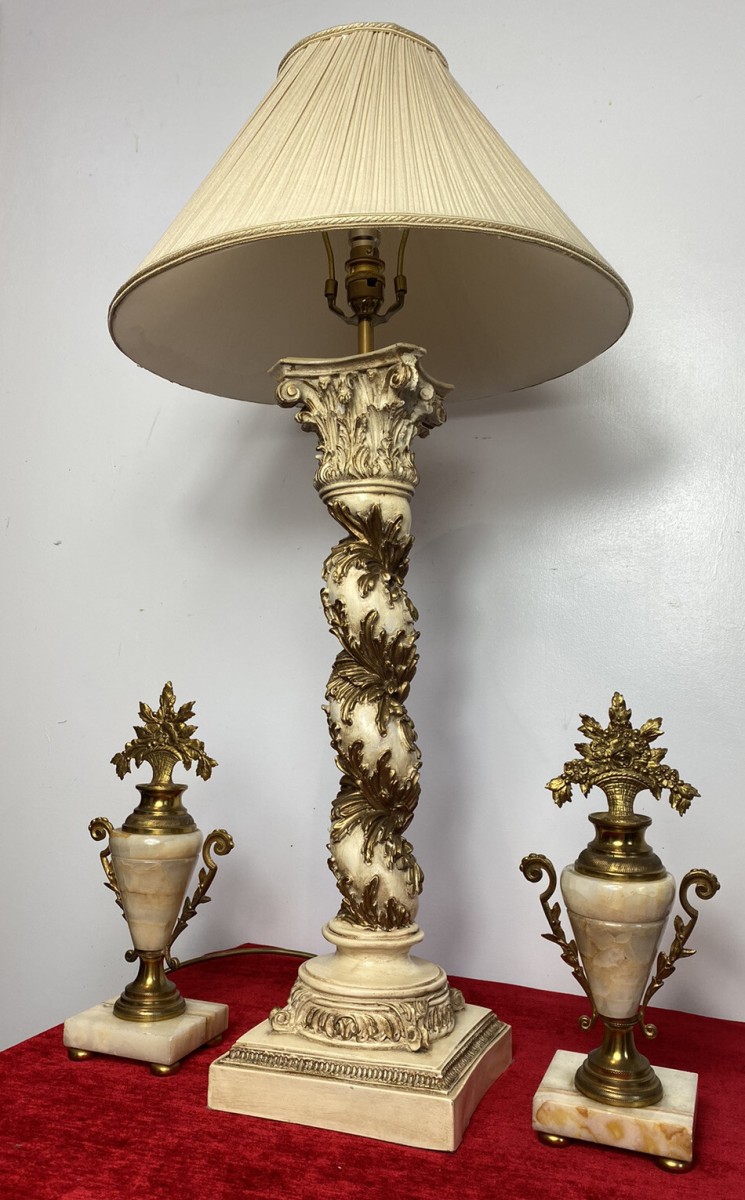 Italian Gilt Foliate Corinthian Column Table Lamp With Decorative Cream Shade