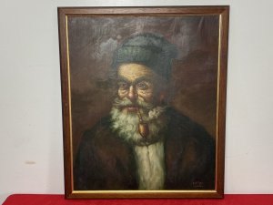 Original Portrait Of An Old Gentleman Smoking A Pipe By Artist Jose Olles Of Barcelona. Circa - 1885-1900 Medium - Oil On Canvas Fine Art Detailed Wrinkled Character Face With Green Woollen Bernie Hat, Grey Moustache & Beard Smoking Meersham Pipe. Wearing A Large Brown Over Coat With White Under Shirt. Oil On Canvas Believed To Be A Self Portrait Of The Artist. Spanish School Artwork Set In Oak And Gilt Wood Frame. Signed By Artist (Right Bottom Corner) Lovely Quality Painting Would Look Exceptional In A Gentleman’s Room, Games Room Or Study. Provenance Purchased As Part Of A Collection From Madrid,Spain. Now Part Of Famous Lord Hill Museum Private Collection. Dimensions In Inches Height 23.5” Width 20”