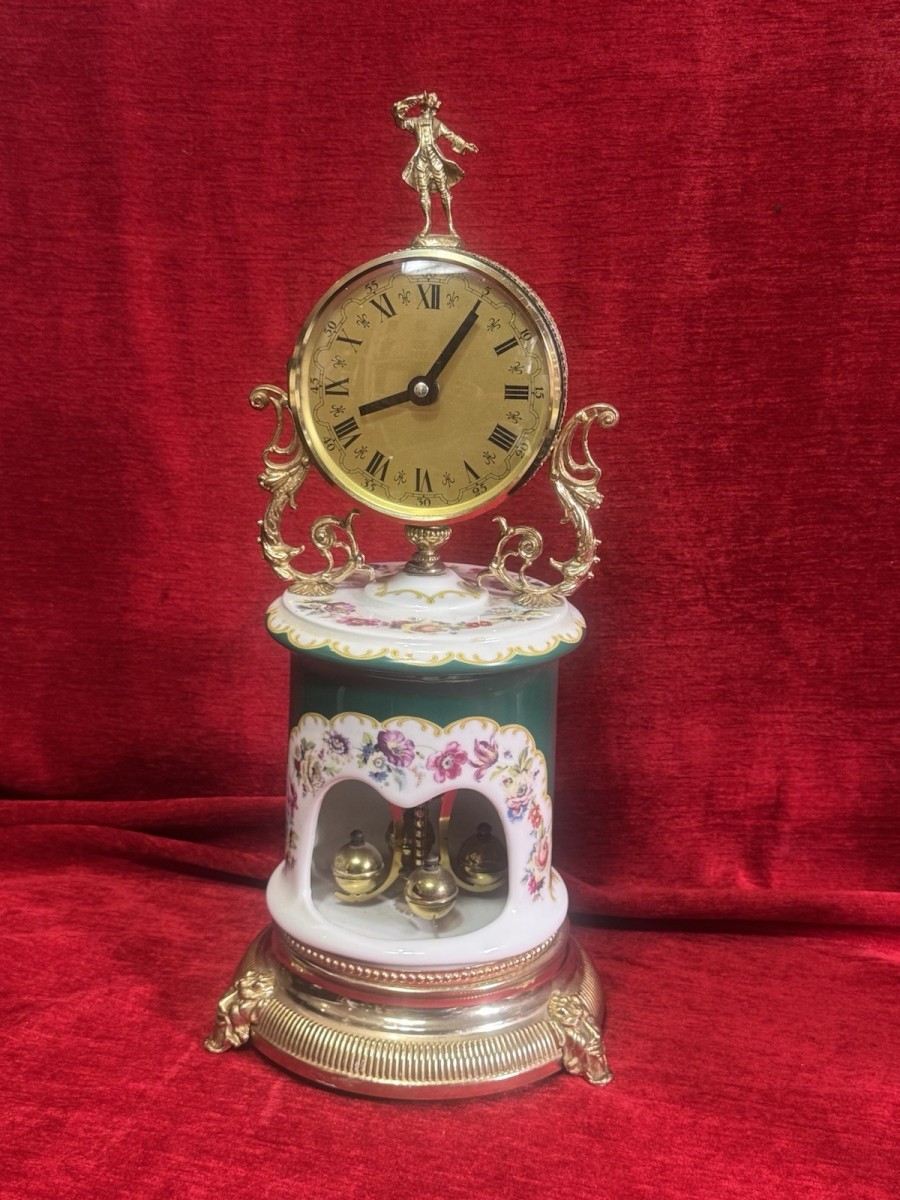 Primary image for Capodimonte Porcelain Clock Rich Floral Bouquet And Ormolu Filigree Decoration