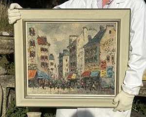 19th Century Impressionist Jean Rémy Parisian Street Scene Oil Painting Circa - 1930 Composition - Oil On Canvas Listing Description French Renowned Impasto Artist Jean Rémy (1893-1970) Large Exceptional Quality 19th Century Impressionist Oil Painting Showcasing Bustling Parisian Street Scene. Tall Buildings With Shuttered Windowed, Shop Fronts With Brightly Coloured Awnings And Many Figures. Fine Quality Artwork Set Inside Gilt Boarded Frame. Signed By Artist Jean Rémy Bottom Right Corner (Red Signature). A Investment Piece For Impressionist Artwork Collector. Dimensions In Cms Height 68cm x Width 78cm For Further Information Please Call The Museum Curator On 07707 488566 Thank-you.