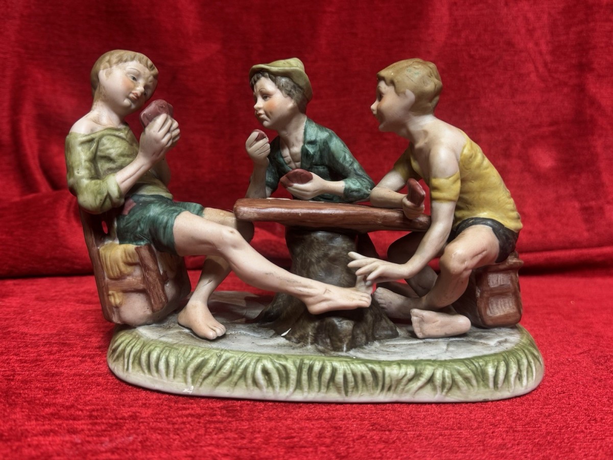 Primary image for Capodimonte Porcelain Figurine Titled 'the Cheat’ Card Players Showpiece