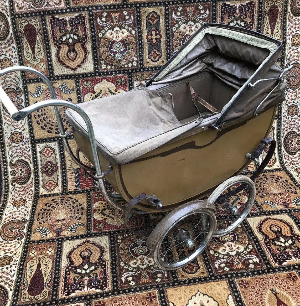 Original Rare Pedigree 1930’s Coach Built Childs Carridge Pram