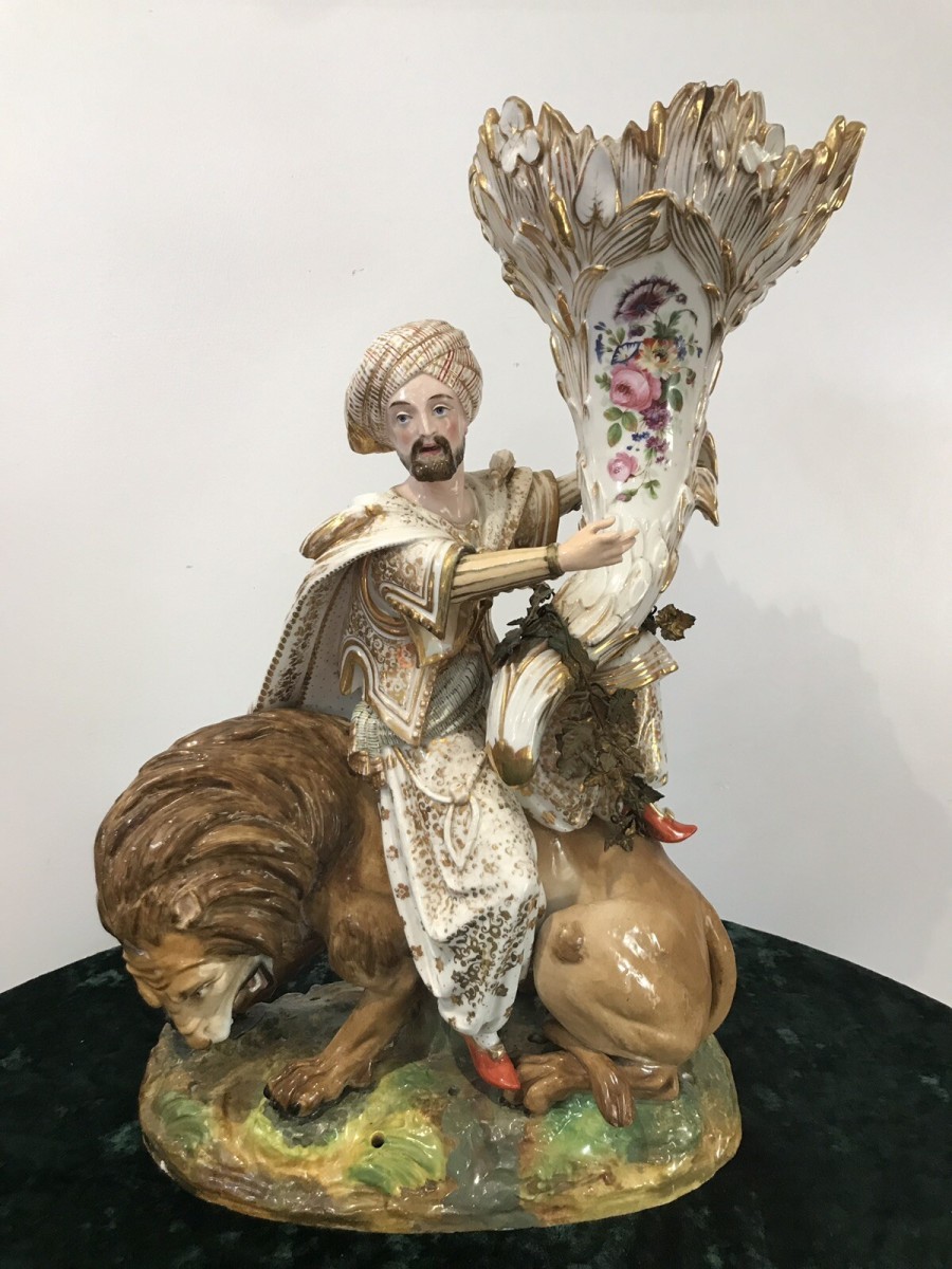 Museum Grade Sultan And Lion Cornucopia Minton Ornamental Vase Historic Object