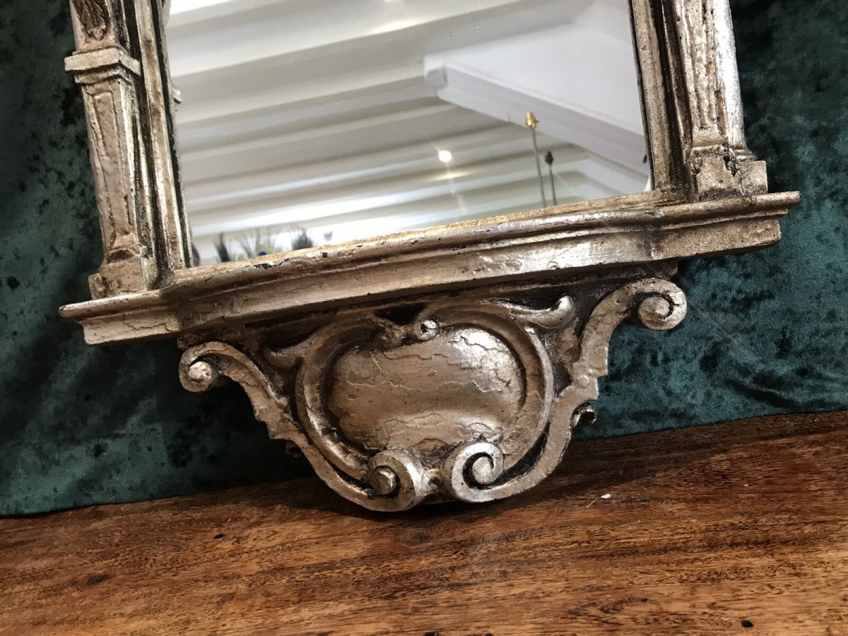 Italian Reproduction Silver Serpentine Shaped Cherub Pier Glass Mirror