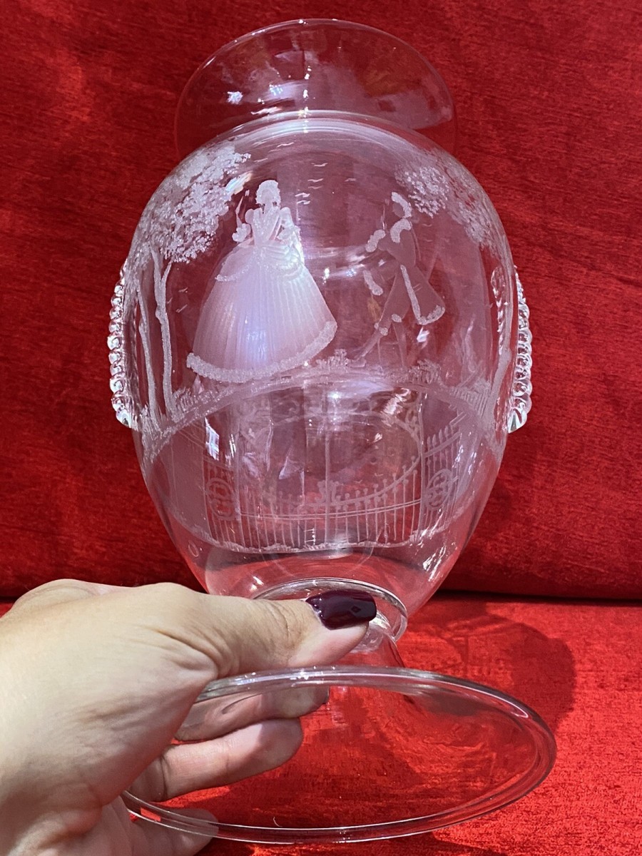 French Antique 19th Century Palace Of Versailles Etched Glass Decorative Vase