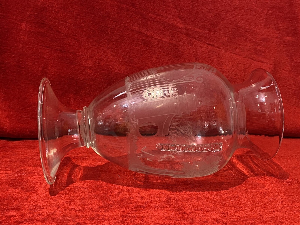 French Antique 19th Century Palace Of Versailles Etched Glass Decorative Vase