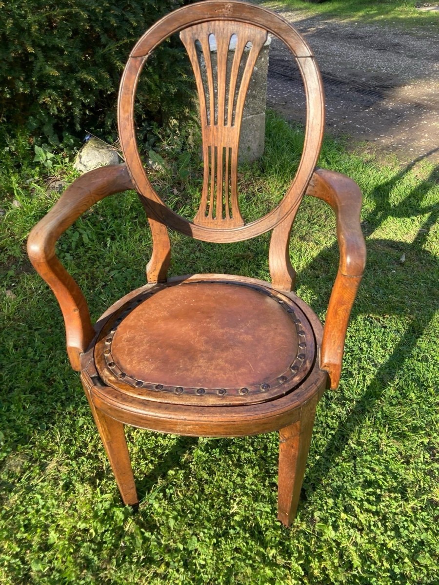 Historical Antique White Star Line 'hms Titanic' Shield Back Campaign Chair