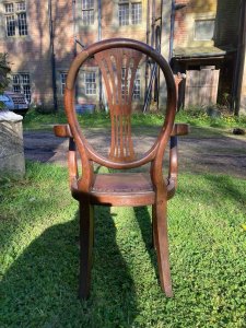Antique White Star Line Titanic Campaign Dining Chair Circa - 1910 Composition - Oak Frame / Leather Rush Kane Seat Historical Artefact Original Edwardian Period HMS Titanic Shield Back Oak Dining Room Chair, Complete With Reversible Rush And Leather With Brass Stud Binding Seat Pad. The Seat Would Ve Turned In Line With Climates On Board. (Rush Seat For Use In Tropical Climates. High Quality Sturdy Chair. Provenance Purchased By Sea Captain In Southampton After The Titanic Disaster When All Memorabilia Became Highly Valuable For Collectors. Currently On Exhibition In The Famous Lord Hill Museum Campaign Collection. Dimensions In Cms Height X Width X Depth