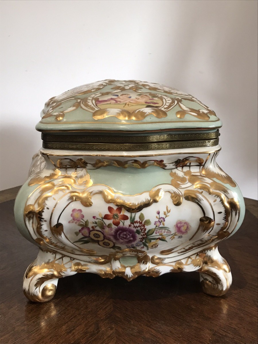 Stunning Object Of Virtue Marie Antoinette Sevres Style Porcelain Trinket Casket