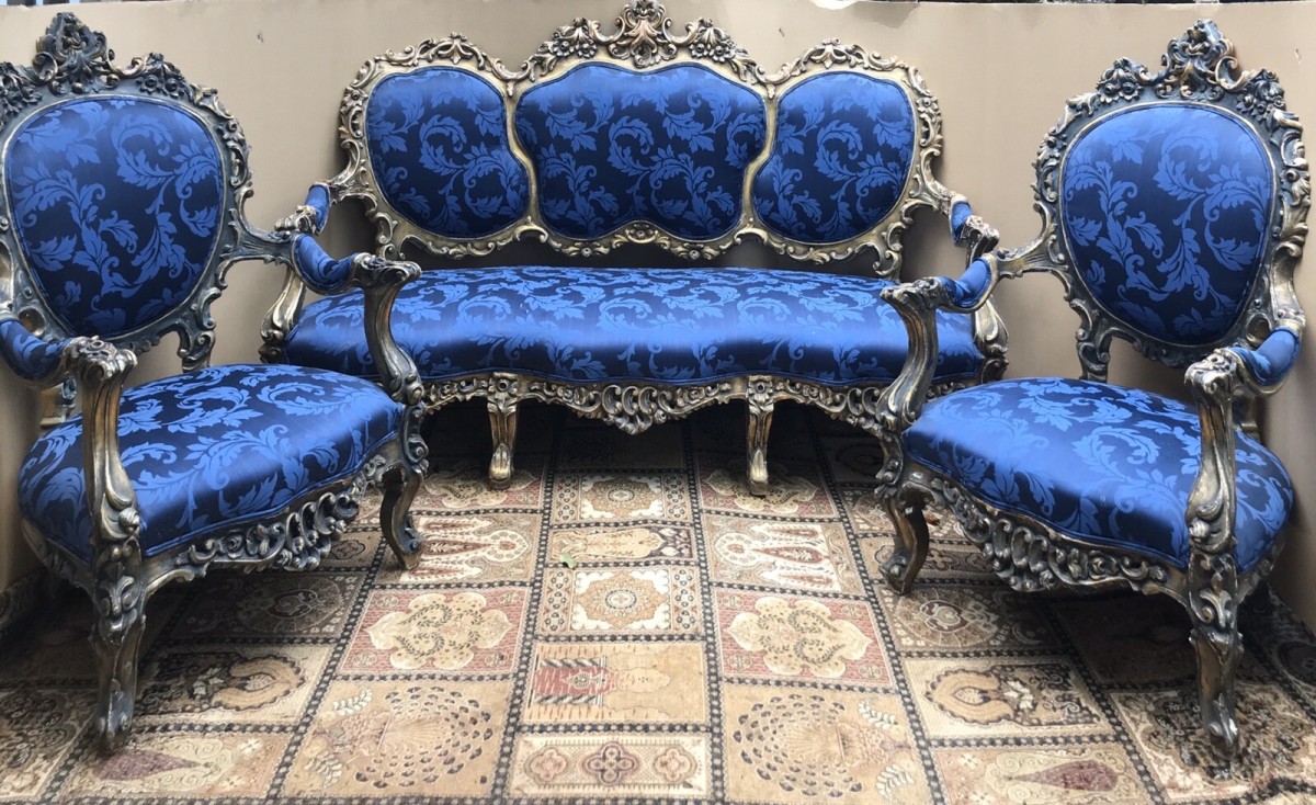 Primary image for Fine Antique Chateau Blue Silk Demask & Carved Giltwood 3 Piece Boudoir Suite