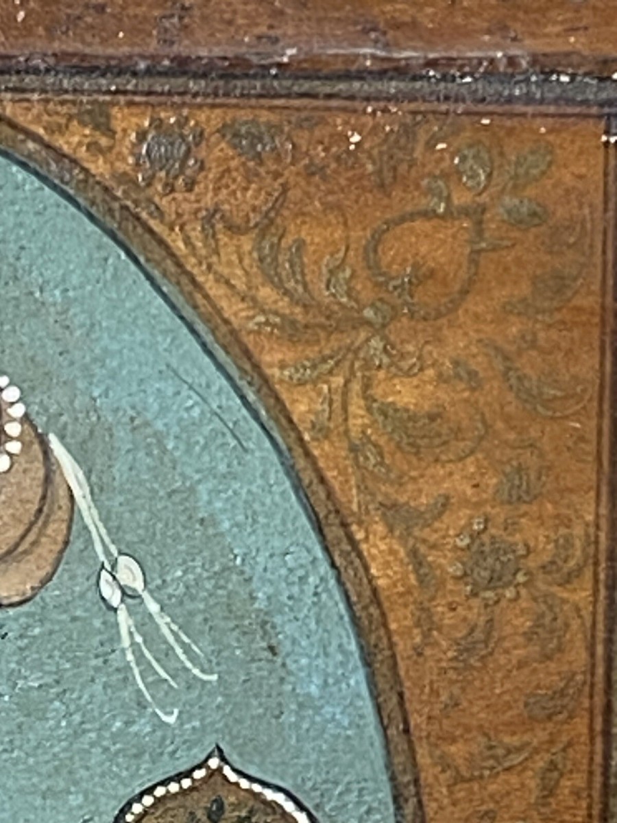 Victorian Cigarette Box With Decorative Brass Folate Inlay & Sultan Portrait Lid