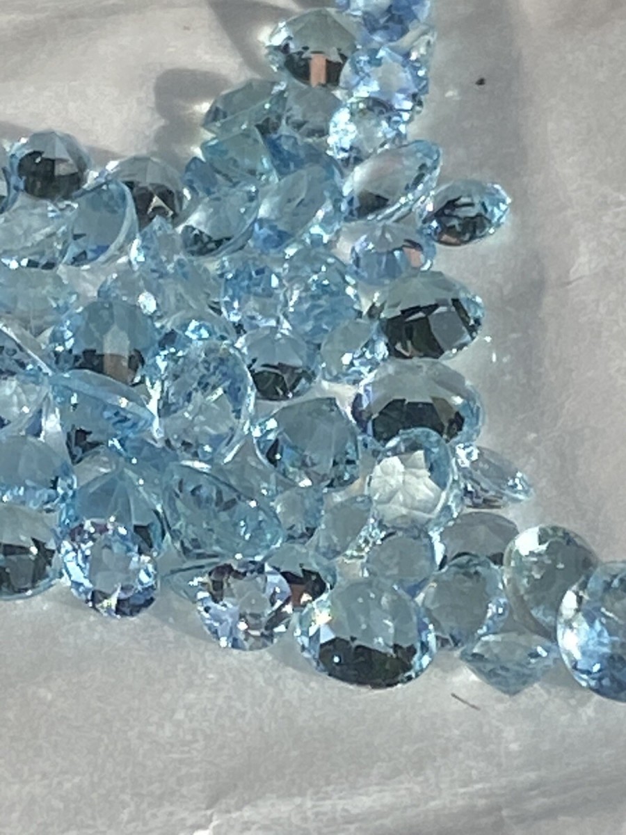 Exclusive Collection Of 16.3 Carat Of Brilliant Aquamarine Gemstones