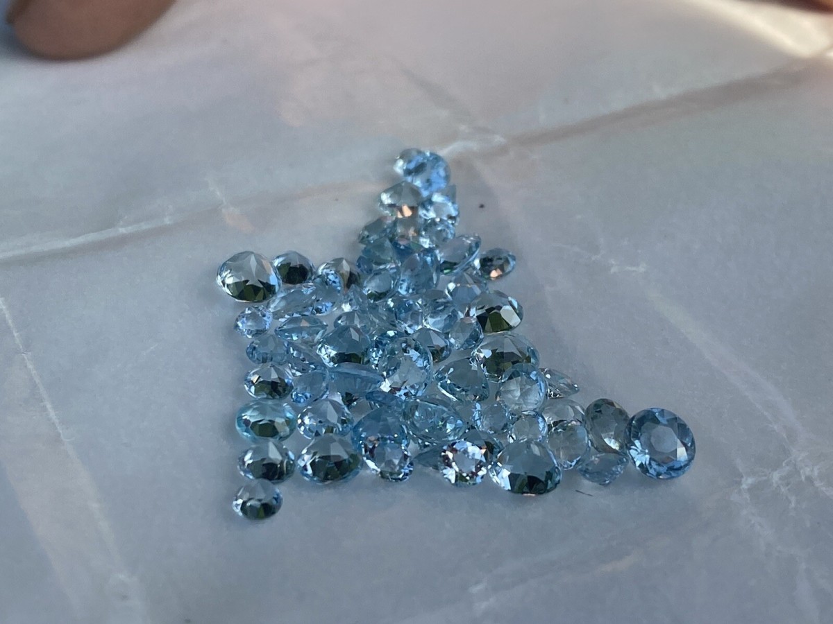 Exclusive Collection Of 16.3 Carat Of Brilliant Aquamarine Gemstones