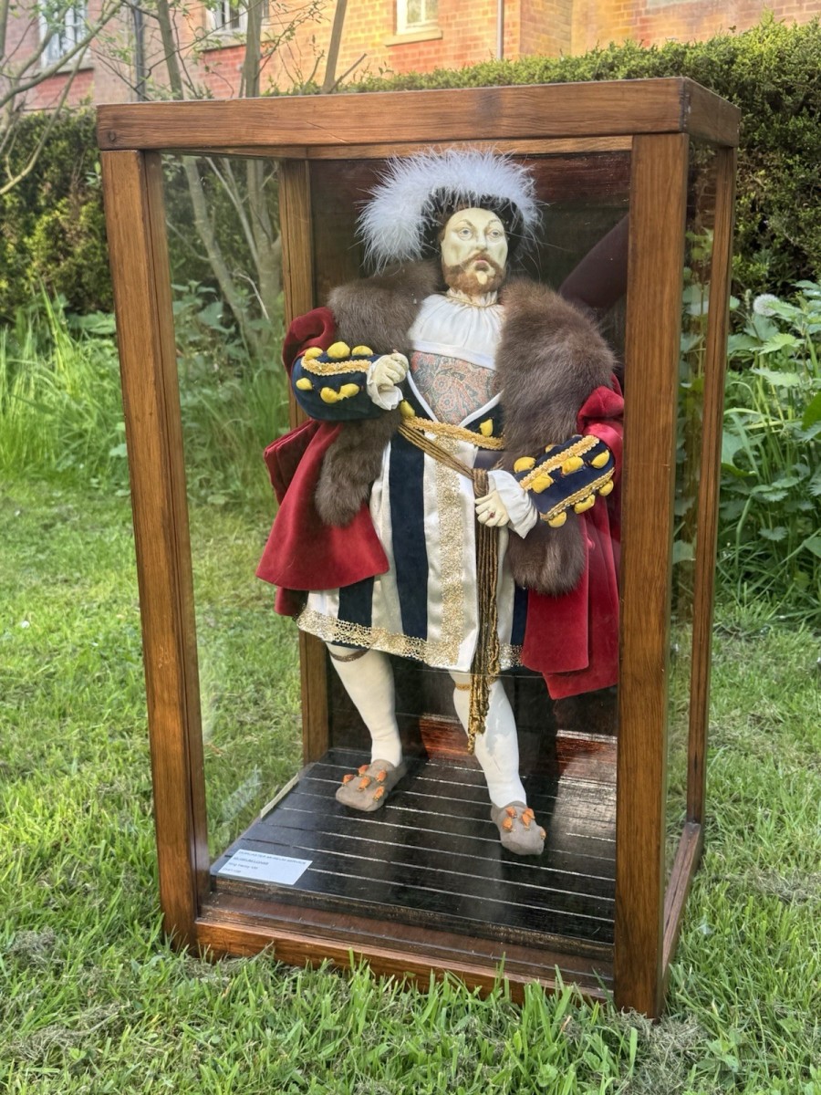 Primary image for Historic Museum Showpiece Henry Viii Waxwork Model In Display Case