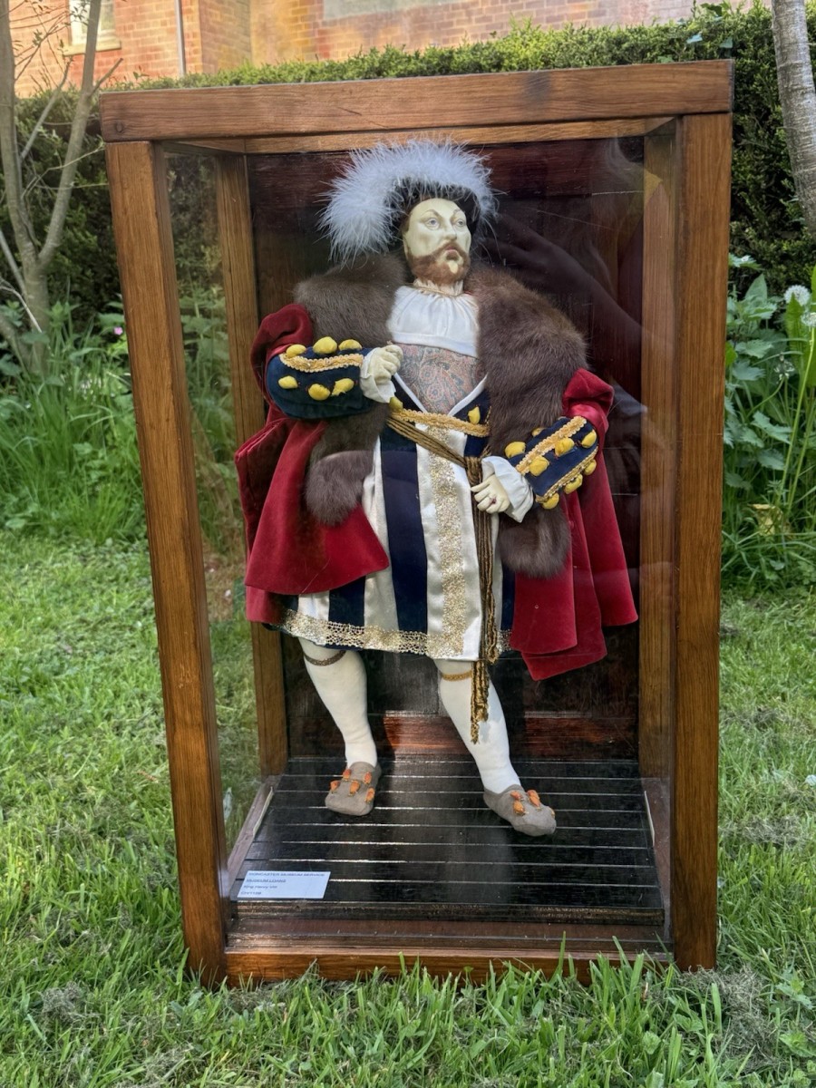 Historic Museum Showpiece Henry Viii Waxwork Model In Display Case