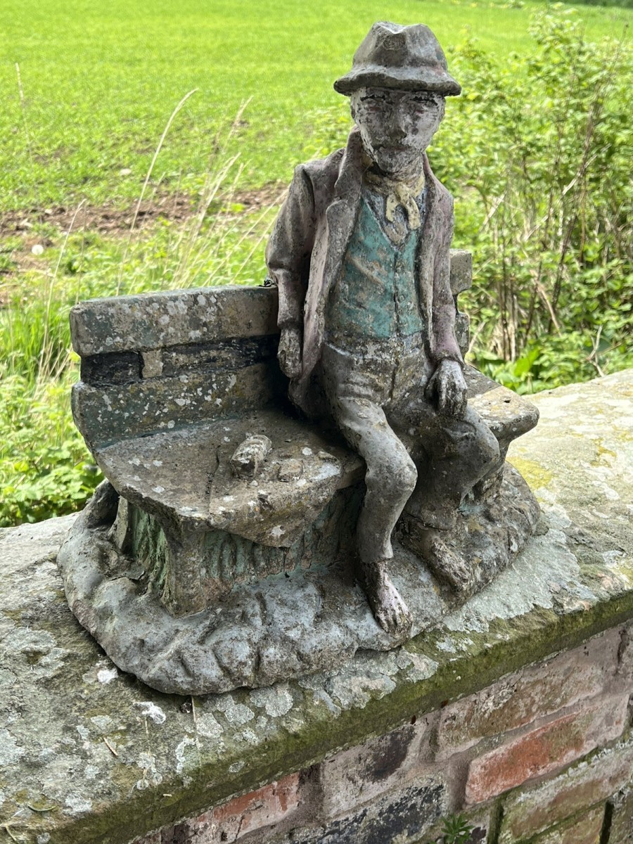 Rare Vintage Albert Einstien Sitting On Hydepark Bench Garden Showpiece