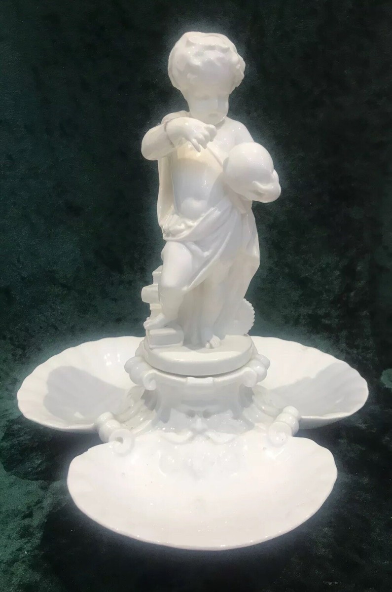 English Rare Fine Antique Putti Centre Piece Early 19th Century Minton