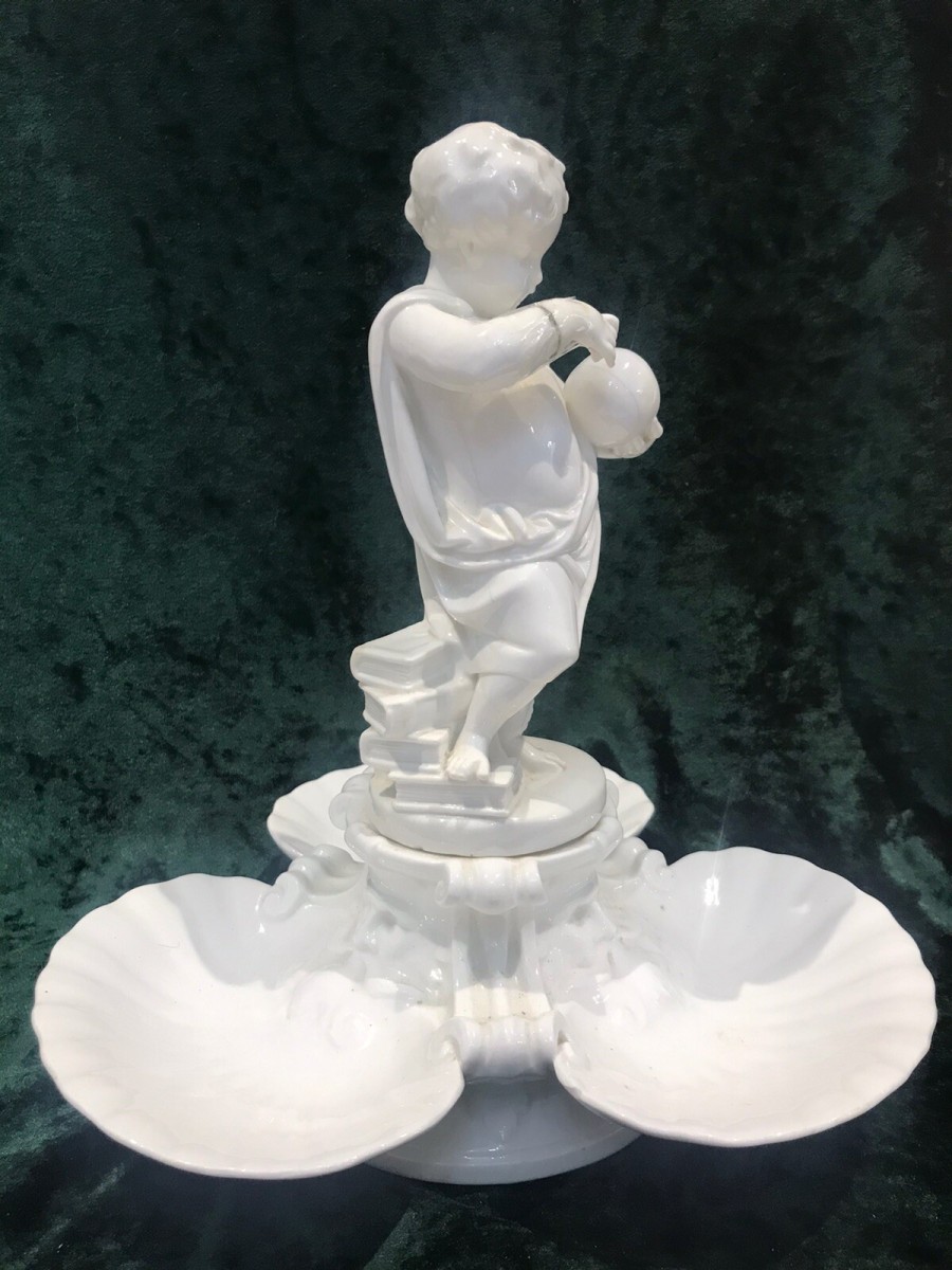 English Rare Fine Antique Putti Centre Piece Early 19th Century Minton