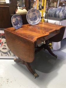 Stunning Red Walnut Cross Banded Serpentine Top With Two Drop Leaves. This Table Would Look Stunning In A Hallway, Dinning Room Or Even Bedroom. A Truly Stunning Antique Piece. Due To The Age Of This Piece There Are Signs Of Wear.